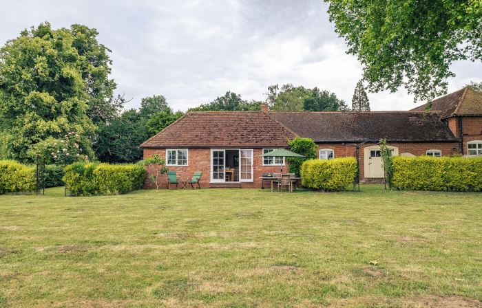 Idyllic Countryside Cottage in Worcestershire