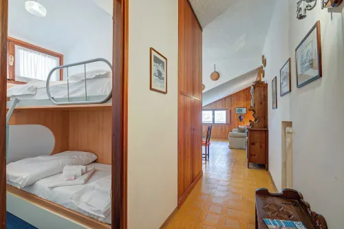 The Secret Garden - Happy Rentals