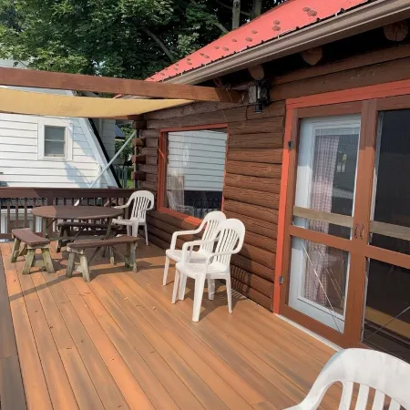 Charming 2-bedroom cabin on Keuka Lake close to Penn Yan & the Keuka Wine Trail