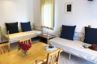 Directly on the lake with panoramic views