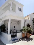 Mesorizi - Ancestral Home, Modern Stay