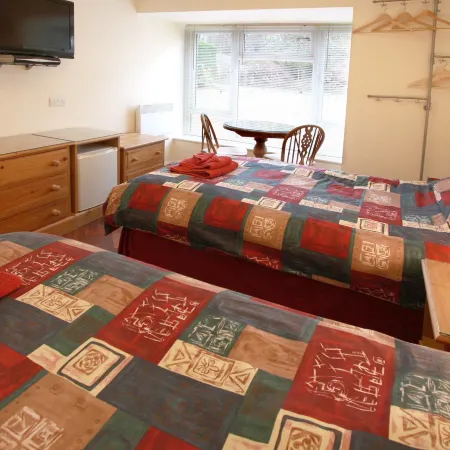 Abacus Bed and Breakfast, Blackwater, Hampshire