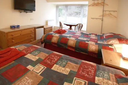 Abacus Bed and Breakfast, Blackwater, Hampshire