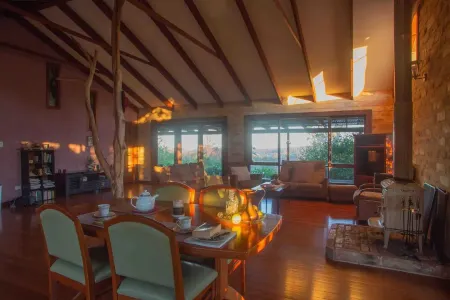 Stone Cottage Wallaby Ridge Hideaway Retreat Отели в г. Поссум Браш