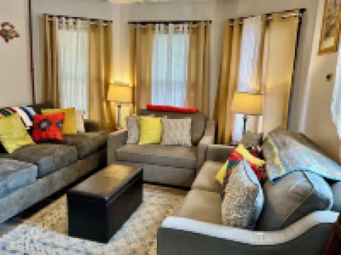 Cozy First Floor Apartment. Located in a quiet neighborhood. チコピーのホテル