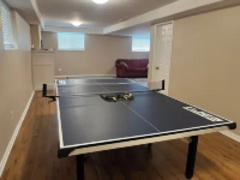 Big & Charming Bungalow Getaway (nearby Walmart, LCBO, Beer Store, Mall, etc