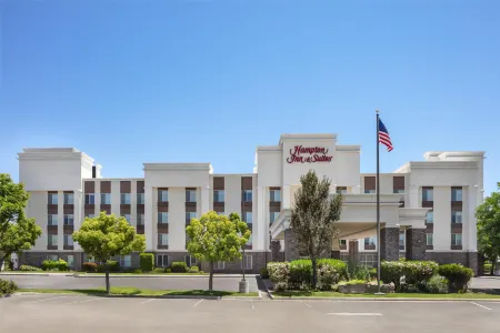 Hampton Inn & Suites Fresno Отели в г. Фресно