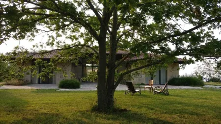 New apartment with garden in a rural house with sea views Отели в г. Эа