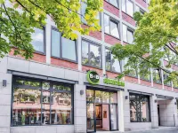 B&B HOTEL Kiel-Holstenbrücke Hotels near Kiel Maritime Museum Fish Market & Museum Bridge