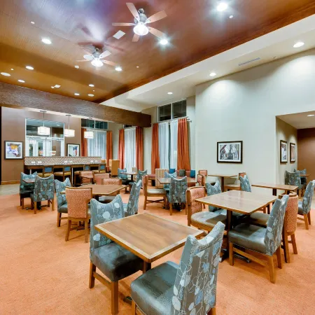 Homewood Suites by Hilton Fort Worth-Medical Center Отели рядом с достопримечательностью «Музей Эмона Картера»