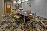 Hampton Inn & Suites Memphis-Galleria - parking
