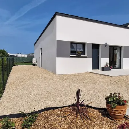 House on foot in Paimpol Отели в г. Пемполь