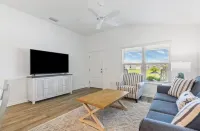 Charming 2-Bedroom, 2-Bath Villa in Newell Village