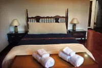Villa Santiago - Charming Villa in Antigua Guatemala, Volcano Views and WiFi. Hotels in 