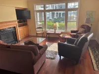 Beautiful Bemus Bay condominium with Chautauqua Lake access and views Hotel di Ellery