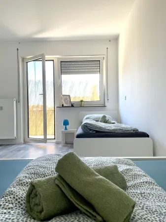 Apartment with balcony, Stein near Nuremberg Отели в г. Штайн