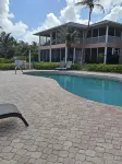 Northern Lights # 9 Spacious 3 Bd/3+ Bath Beachfront on Snorklers Paradise - Pools