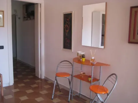 Detached cottage 200 m from the sea