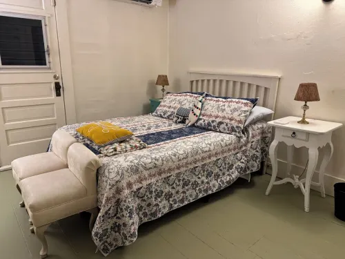 Charming 1-bedroom apartment with WiFi, AC in delightful Brattleboro