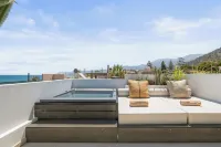 Hospi Living Stalida Beachfront Suite w Jacuzzi  4