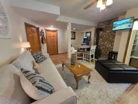 Spacious 4Br & 3BA, 3 King Beds, 7 mi to Airport