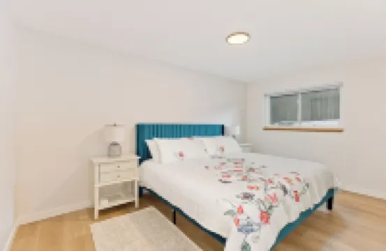 Cozy 3BR Retreat in Midtown Bend