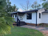 Modern & Peaceful 2BR Retreat-Newly Renovated Gem Just 20 Mins from Spartanburg