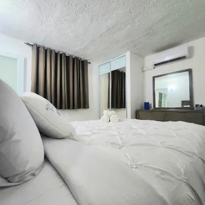 Coastal Getaway: Steps from Shops, Dining & A Mile to the Sands