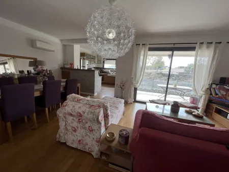 Appartement Standing Climatise,vue Mer, 5mn Plage DU Ricanto, 2,3kmcentreajaccio Отели в г. Аяччо