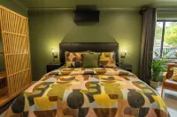 Stunning Studio in Berkeley - Entire Private Guesthouse + No Shared Spaces