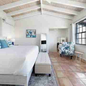 Spectacular ocean view villa with pool Rooms