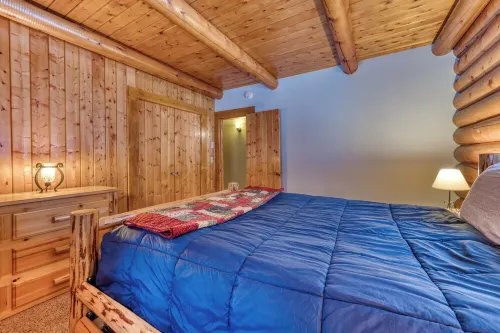 4+Acre Cabin-Ski-Fish-Hike