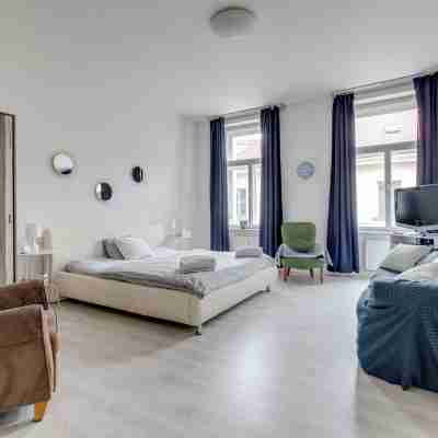 Spacious apartment in the historic center. Rooms