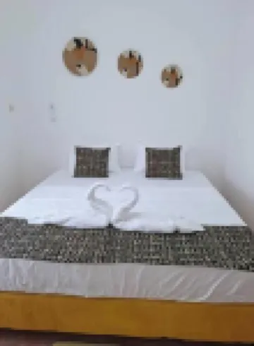 3 Chambres Salon Hotel a 