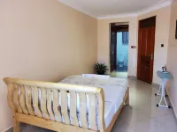 Centrally Located 2 Bed room Apt in Entebbe