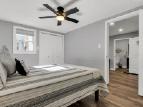 Charming 1-bedroom house in welcoming Big Stone Gap Virginia! Hotels in Wise County