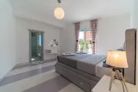 Modern vacation villa with pool / air conditioning in Blizikuce / Budva / Montenegro