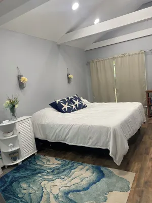 Cozy Cottage Ponquogue Hampton Bays