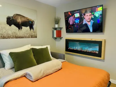 Cozy Boho Suite - Downtown Golden (Newly Renovated) Hotels in der Nähe von Yoho National Park Of Canada