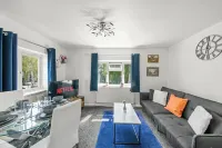 Luxury Watford 2 Bed House FREE Parking