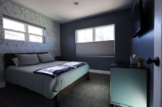 Fully renovated, updated, and high-end finished 5 bedroom facing the marina!