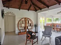 Villa en Bord de Mer. Un Séjour Inoubliable Pour 10 Personnes !