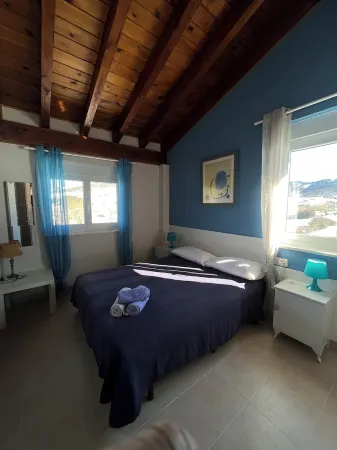 Llosa, Complete House