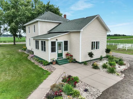 Historical Luxury Country Farmhouse