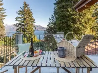 Terraced studio on a botanical garden, facing lake Maggiore Hotels in Oggebbio