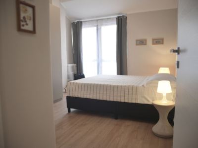 Apartment with large living and kitchen in the center of Brindisi with parking space