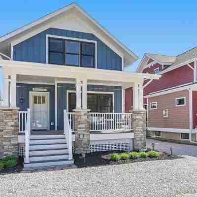 South Haven Beach Home with 2 Pools and Hot Tub Hotel Exterior