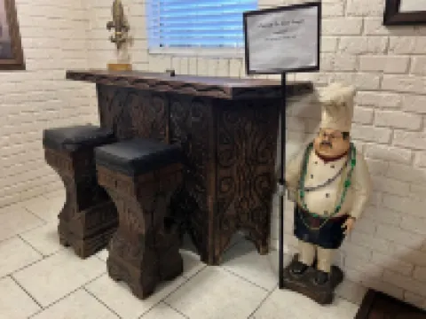 Cozy Place Downtown by the River Center minutes to LSU. Free Parking/Wifi