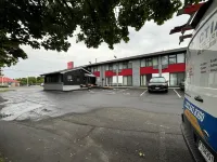 Ramada by Wyndham Kingston - Motels