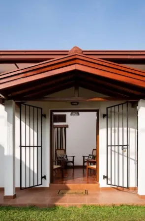 Renovated Family Bungalow, conveniently located, with modern ammenities Отели в г. Rajagiriya